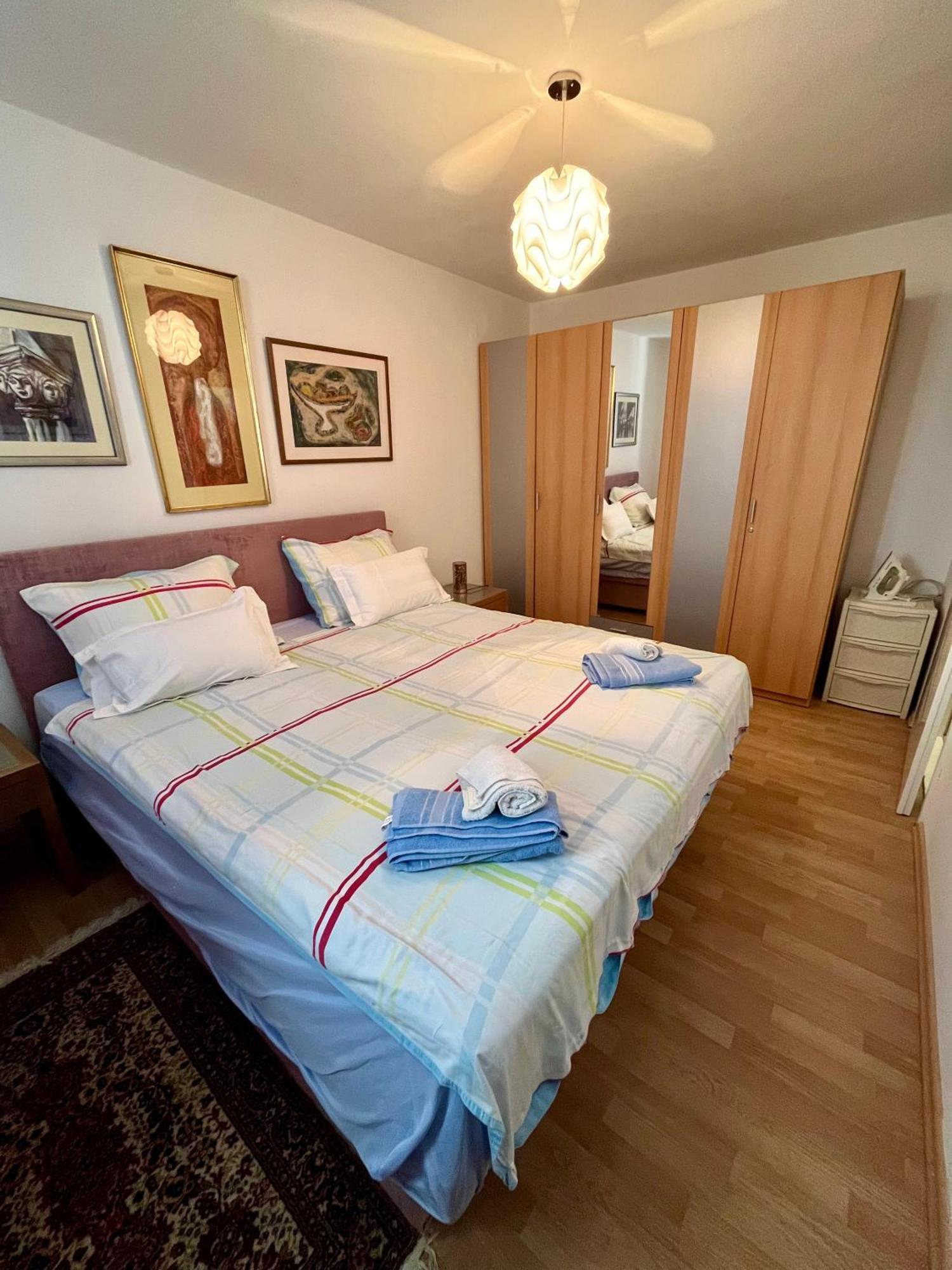 Vemar Apartment - Near The Beach, Private Parking دوبروفينك الغرفة الصورة